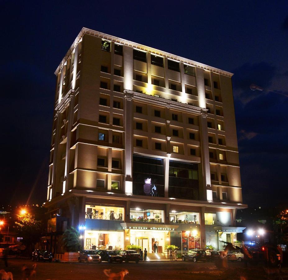 De Sovrani Hotel Calcutta Eksteriør billede
