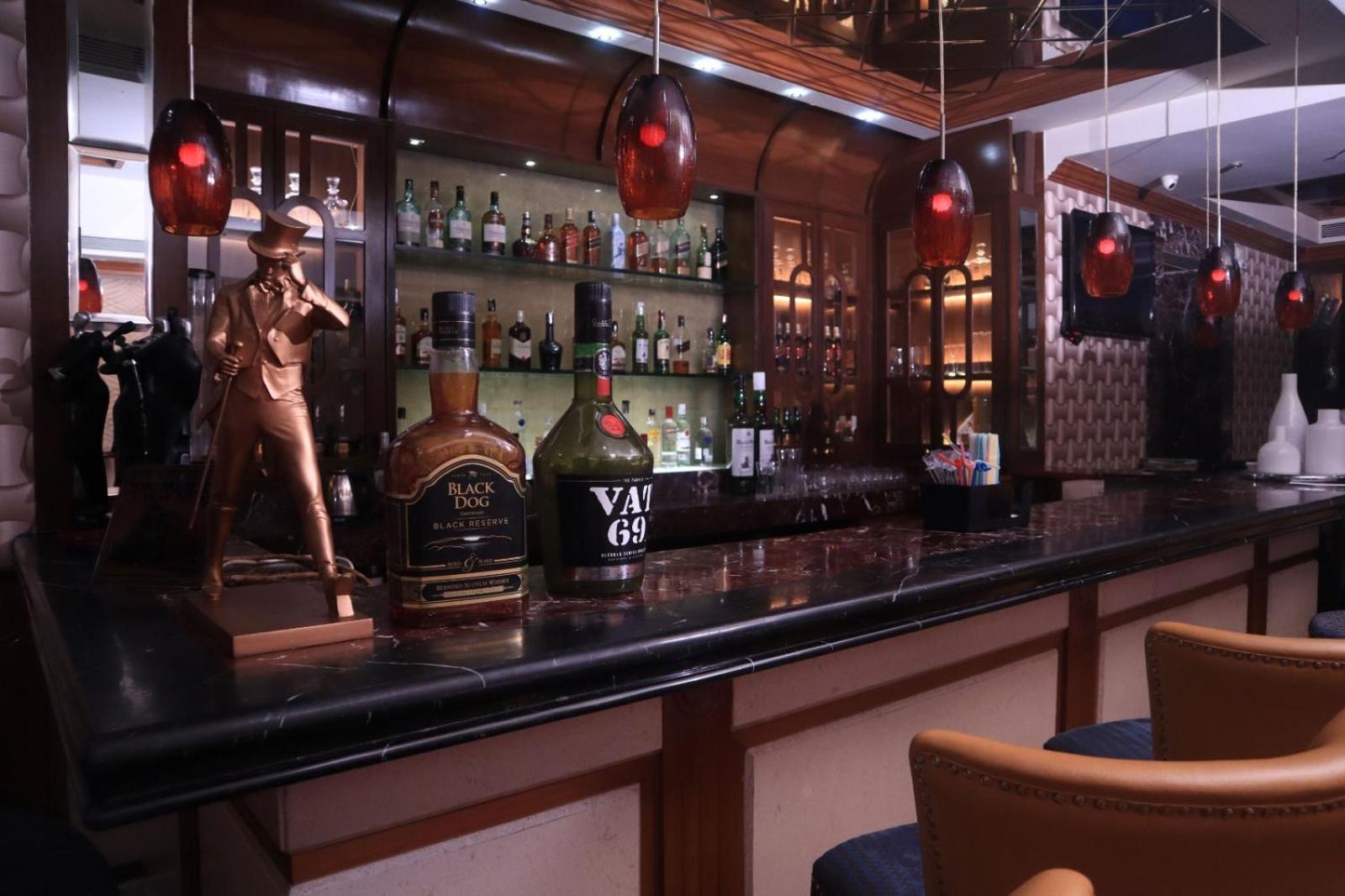 De Sovrani Hotel Calcutta Eksteriør billede