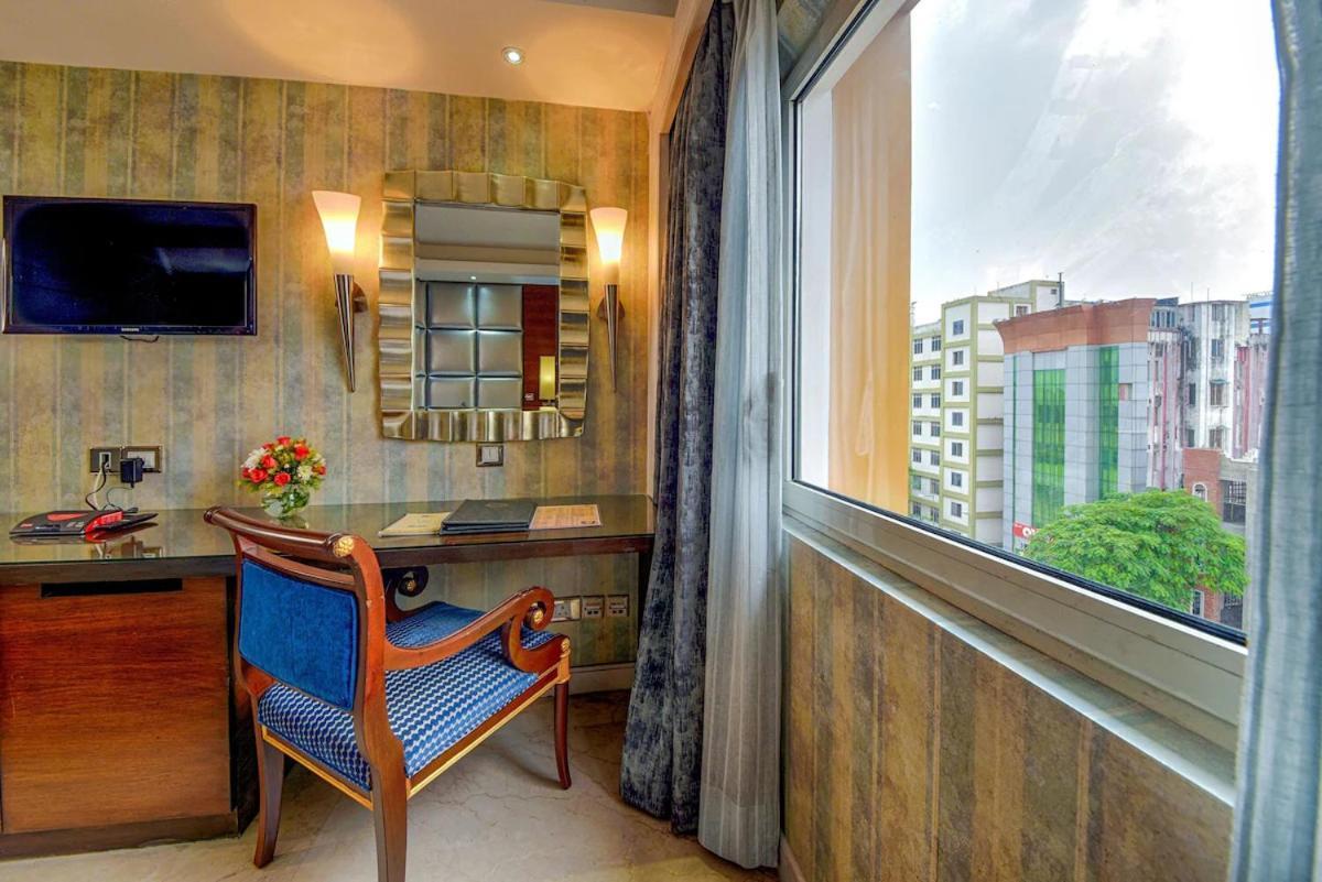 De Sovrani Hotel Calcutta Eksteriør billede